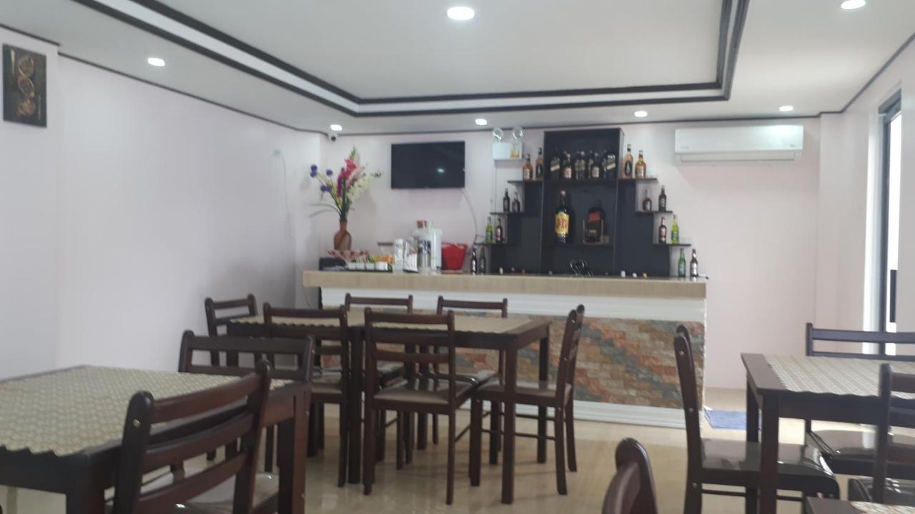 Adams View Hotel Moalboal Kültér fotó